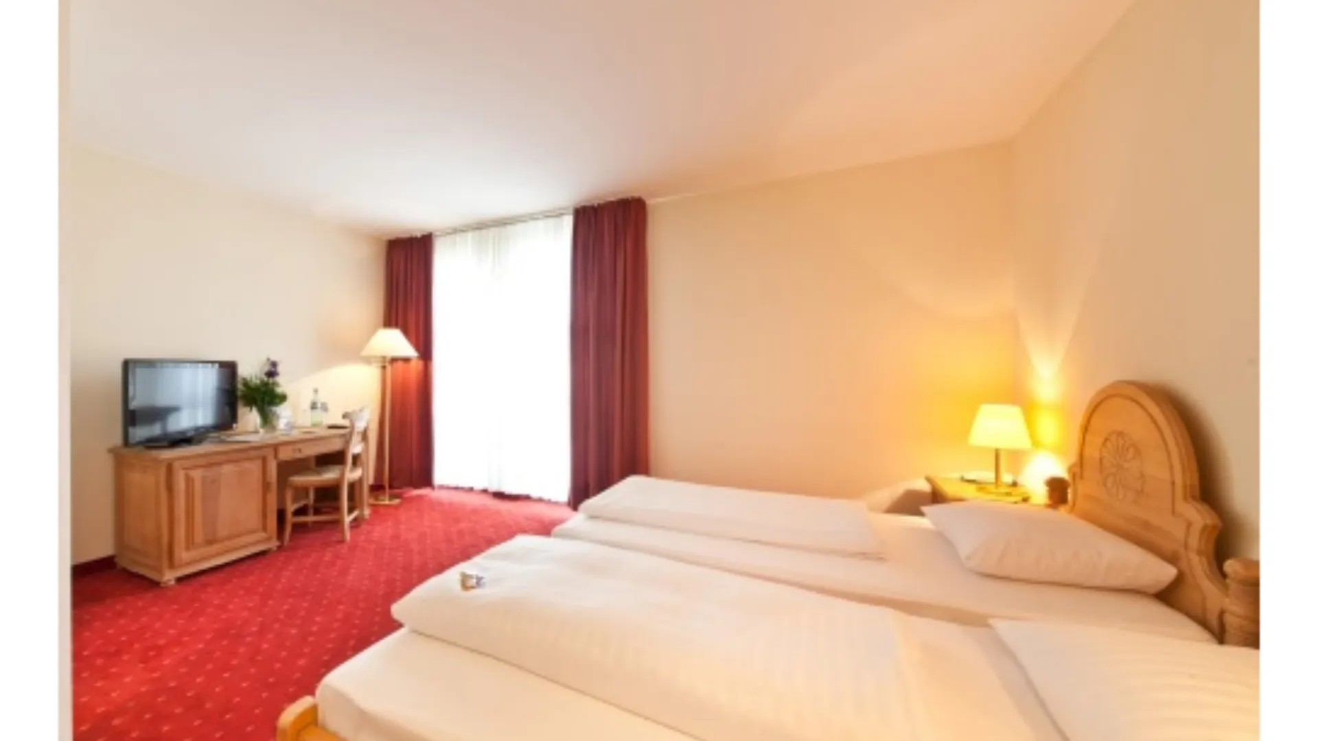 Hotel Madison Ντίσελντορφ 4*,